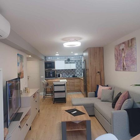 El Rinconcito De Mary Apartment เบนัลมาเดนา ภายนอก รูปภาพ
