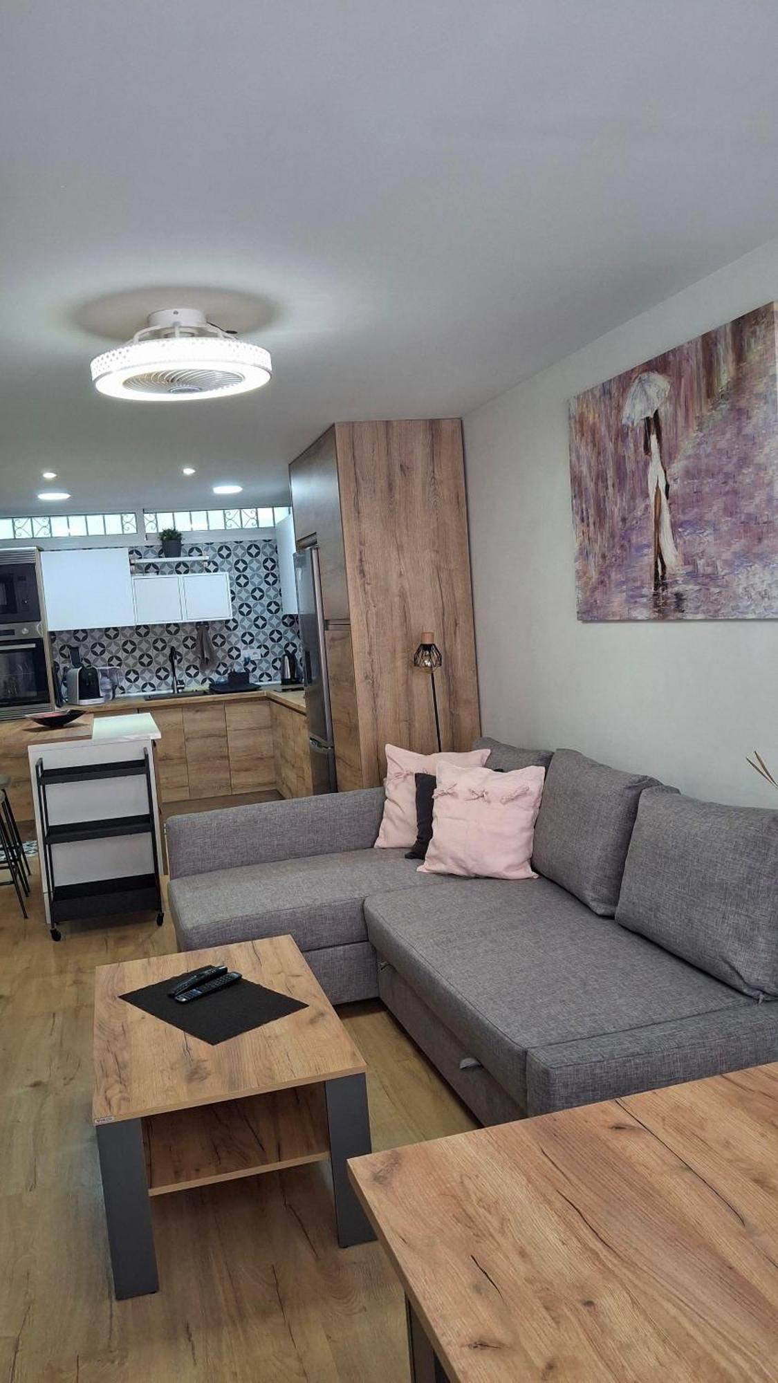 El Rinconcito De Mary Apartment เบนัลมาเดนา ภายนอก รูปภาพ