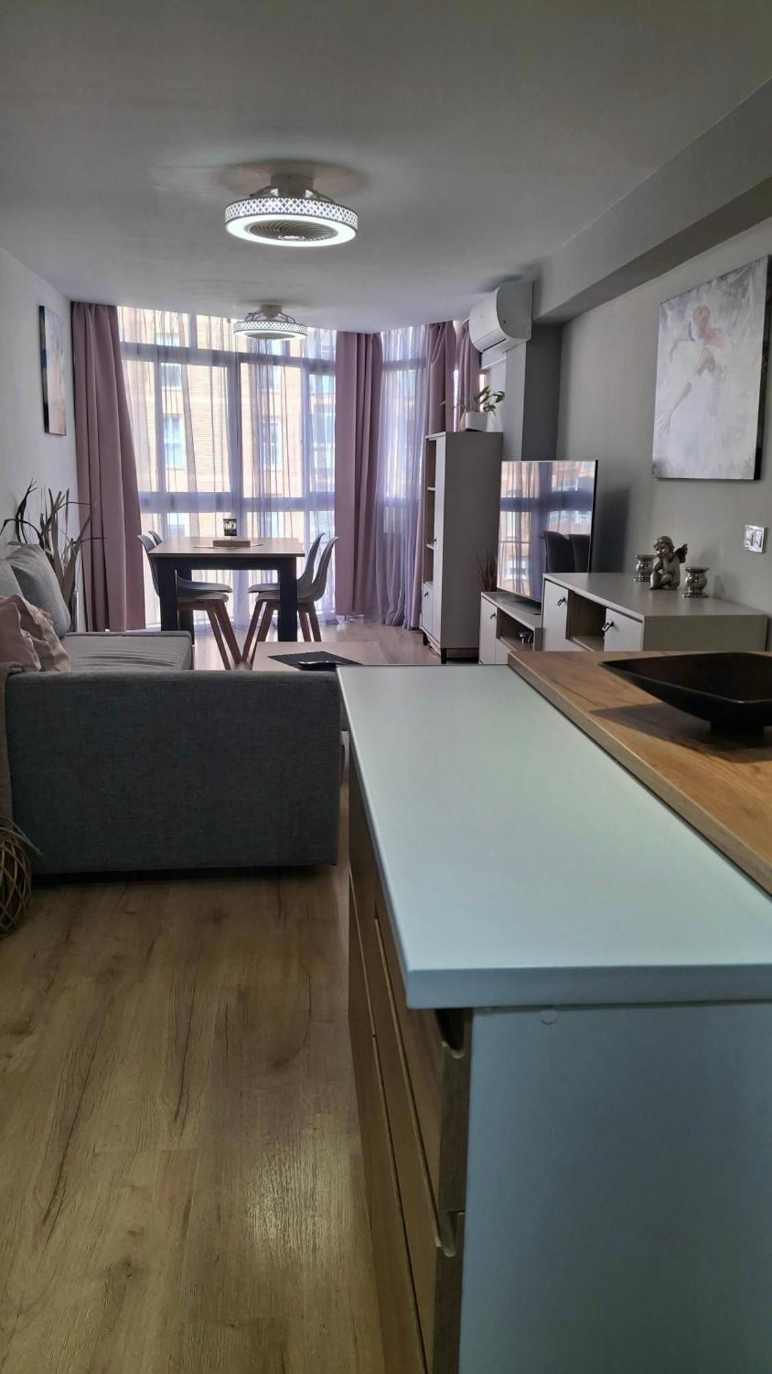 El Rinconcito De Mary Apartment เบนัลมาเดนา ภายนอก รูปภาพ