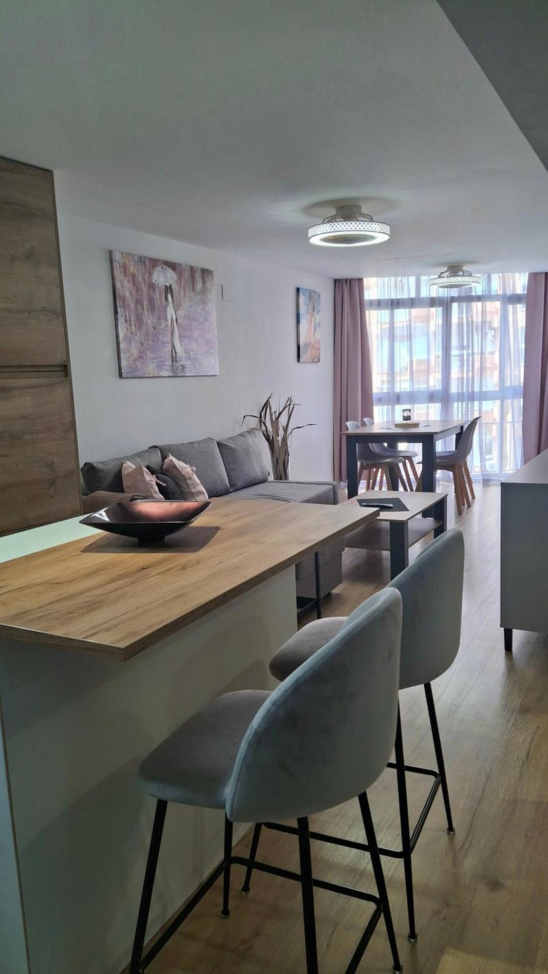 El Rinconcito De Mary Apartment เบนัลมาเดนา ภายนอก รูปภาพ