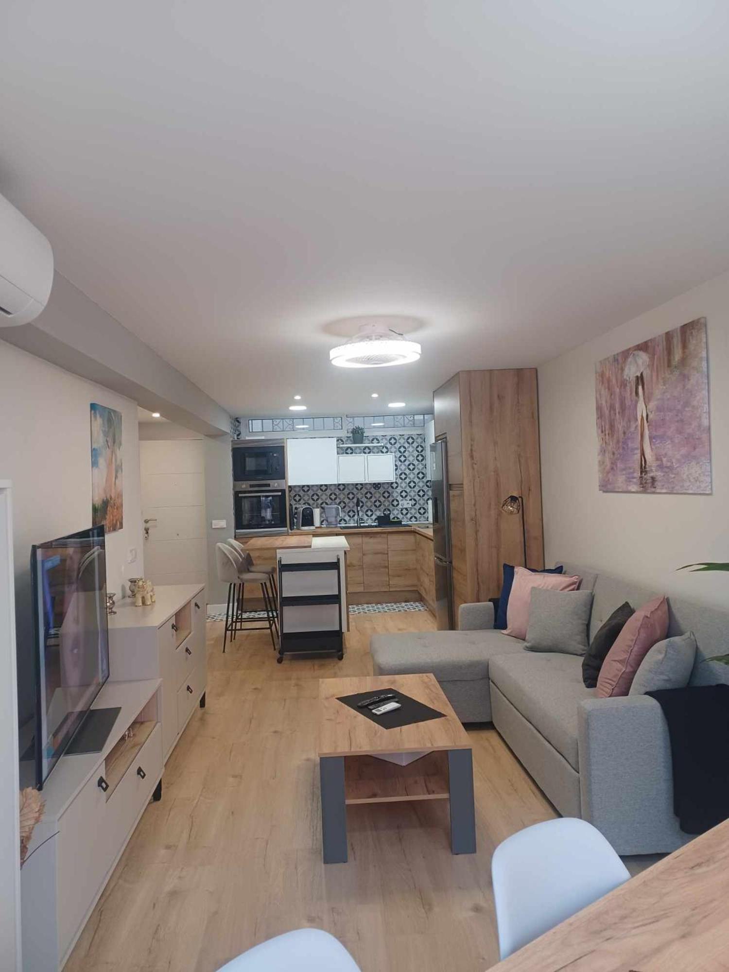 El Rinconcito De Mary Apartment เบนัลมาเดนา ภายนอก รูปภาพ